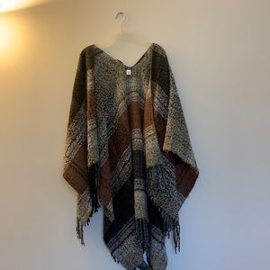 Women’s shawl